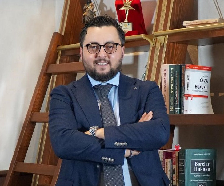 Avukat Ali Alper Tüfekçi