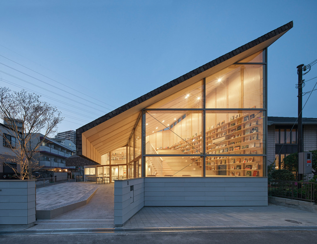 Shirasagi Children's Library