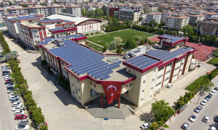 Sanko Okulları Elektrik İhtiyacını Güneşten Karşılıyor