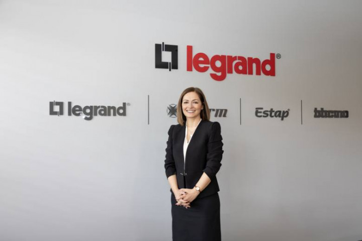 Legrand Türkiye Grubu Toplumsal Cinsiyet Eşitliği Çabası Ödül Aldı