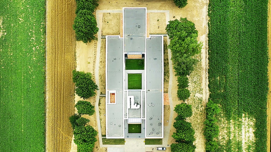 Evsizler için Sıra Dışı Bir Ev