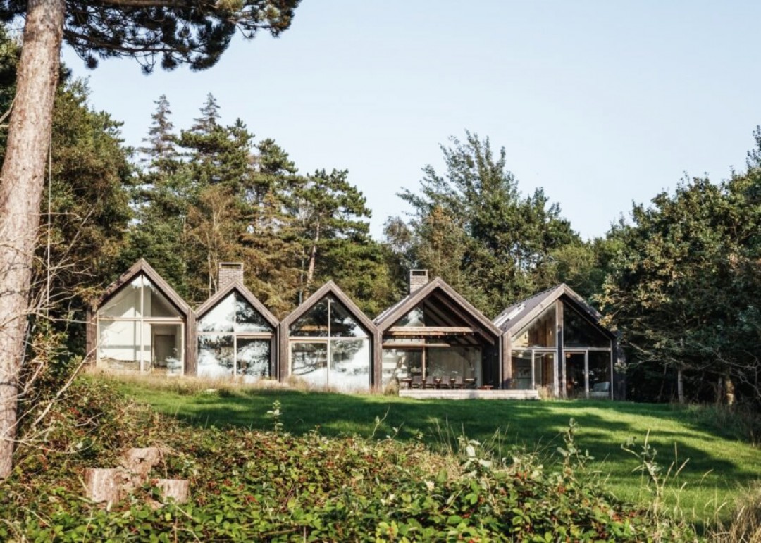 Geri Dönüştürülmüş Malzemelerle Yapılan Harika Bir Tatil Evi