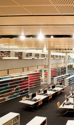 Sydney Üniversitesi Hukuk Fakültesi Binası Gün Işığında Farklı Stratejiler