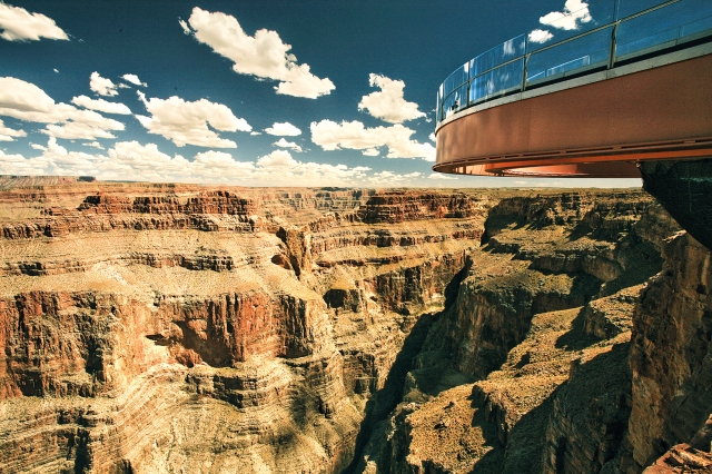 ​Grand Canyon Skywalk Nefes Kesici Bir Deneyim Sunuyor