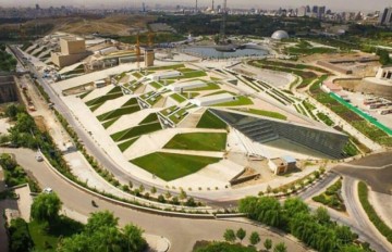 İran'ın Öteki Yüzü: Dünyanın En Büyük Kitap Bahçesi