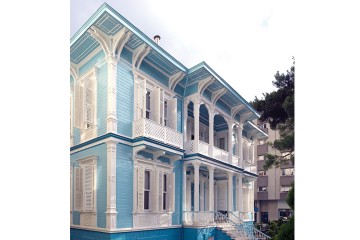 İçte ve Dışta, Ahşaptan Metale Her Türlü Yüzey İçin İdeal Boya: ‘Supar’