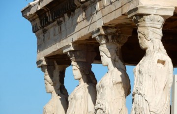 Mimarlıkta Tarihsel Bir Duruş: Karyetidler