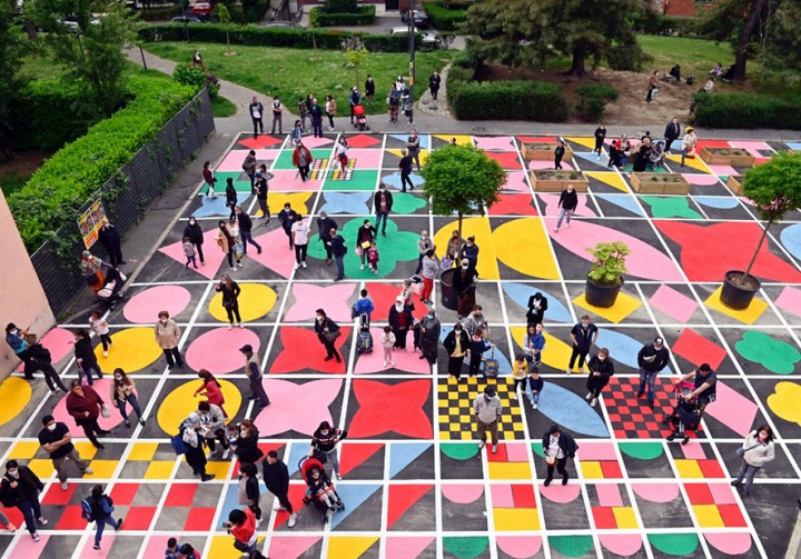 Çok Renkli Bir Kamusal Tasarım Projesi