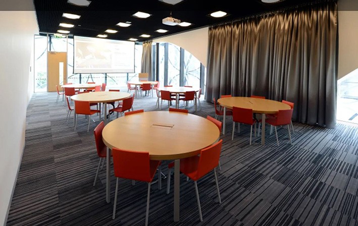 Meetin Rooms in Library