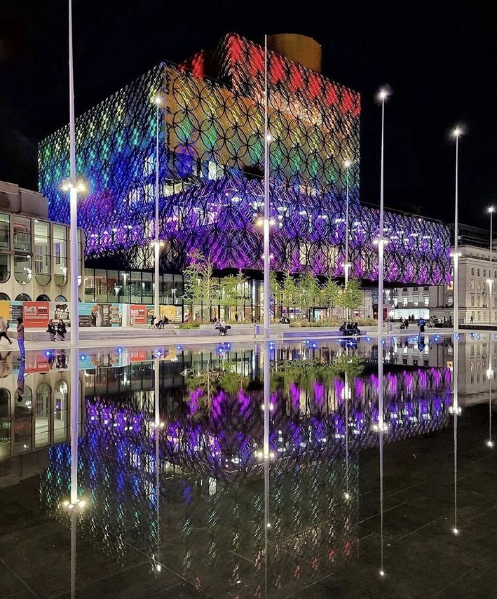 Examples of socially sustainable libraries Examples of socially sustainable libraries