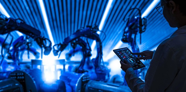 İnşaat Yatırımları ve Müteahhitler