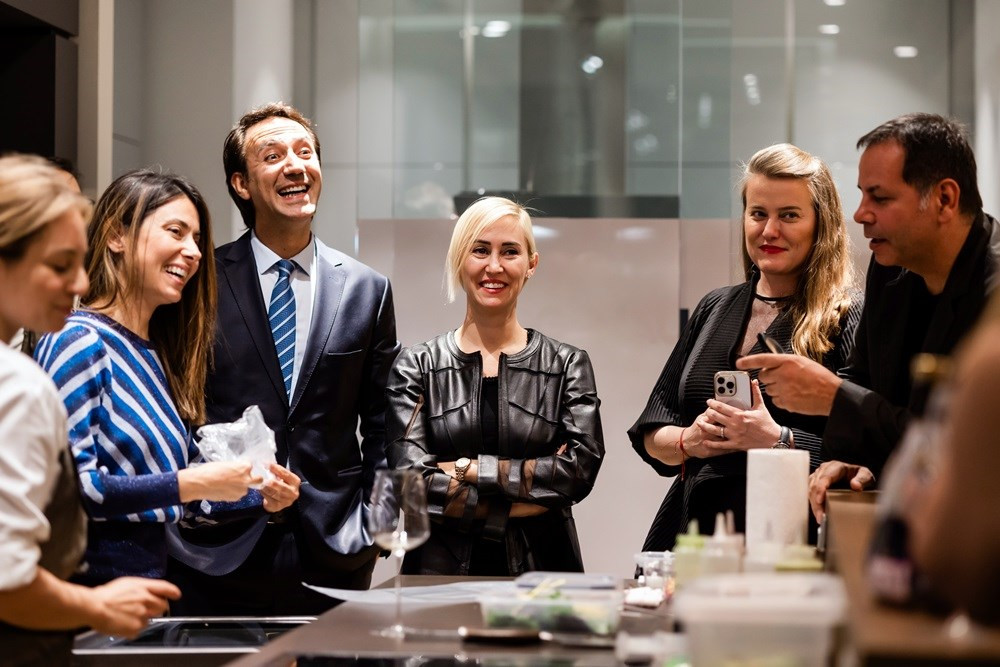 Gaggenau Evi'nde Michelin Yıldızlı Şef Pınar Taşdemir ve Yıldız Mimarlar Bir Araya Geldi