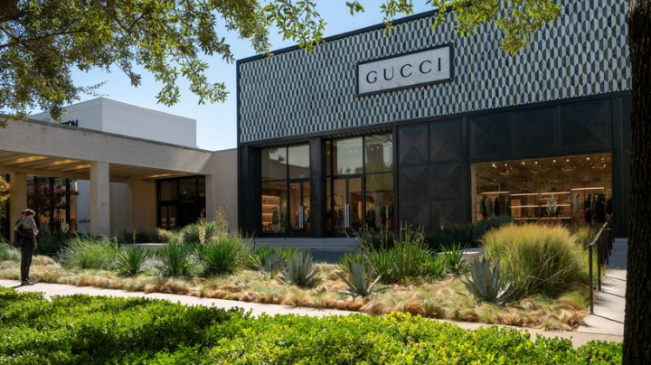 Bitkilendirilmiş Tasarımıyla Gucci'nin Amiral Mağazası