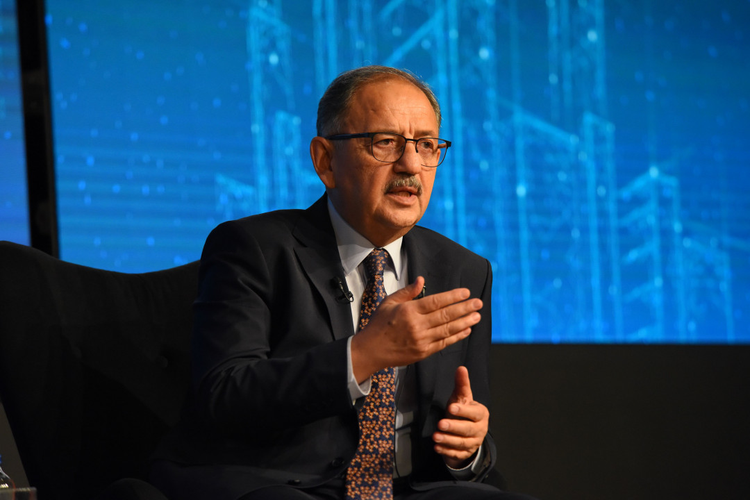 T.C. Çevre ve Şehircilik Bakanı Mehmet Özhaseki T.C. Çevre ve Şehircilik Bakanı Mehmet Özhaseki