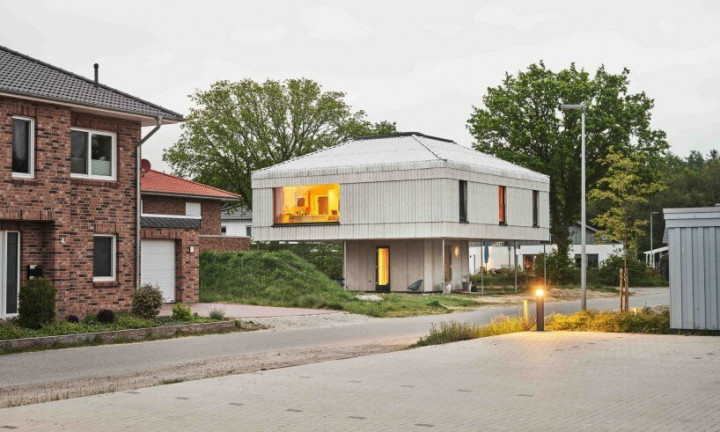 Çekirdek Beton Podyum Üzerinde Sürdürülebilir Bir Bina