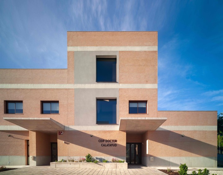 Alicante'deki Sürdürülebilir Mimari Okul
