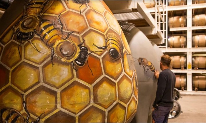 Bal Arısı Sanat Enstalasyonu Sürdürülebilirliğe Dikkat Çekti