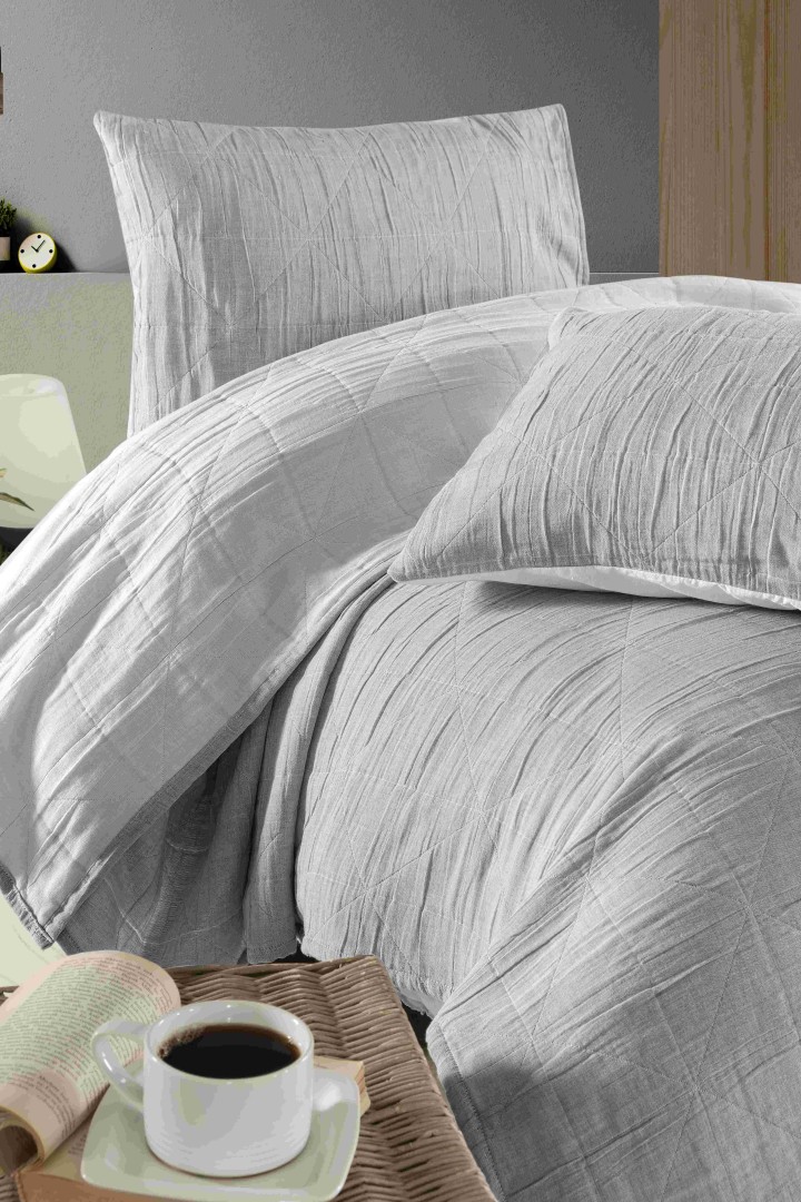 Bambi’nin Rengarenk Yatak Örtüleri ile  Huzurlu Bir Uyku Sizi Bekliyor