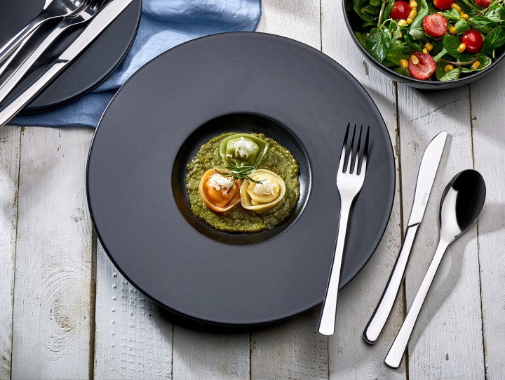 Bonna'nın Fark Yaratan Çatal Kaşık Bıçak Koleksiyonları ile Daha Şık Sunumlar!