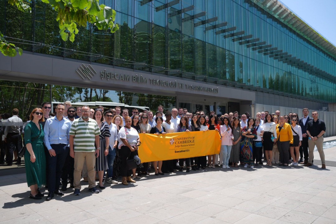 Cambridge Üniversitesi’nin Dev Global Şirketlerde Yönetici Olan MBA Öğrencileri Şişecam’ı Ziyaret Etti Cambridge Üniversitesi’nin Dev Global Şirketlerde Yönetici Olan MBA Öğrencileri Şişecam’ı Ziyaret Etti