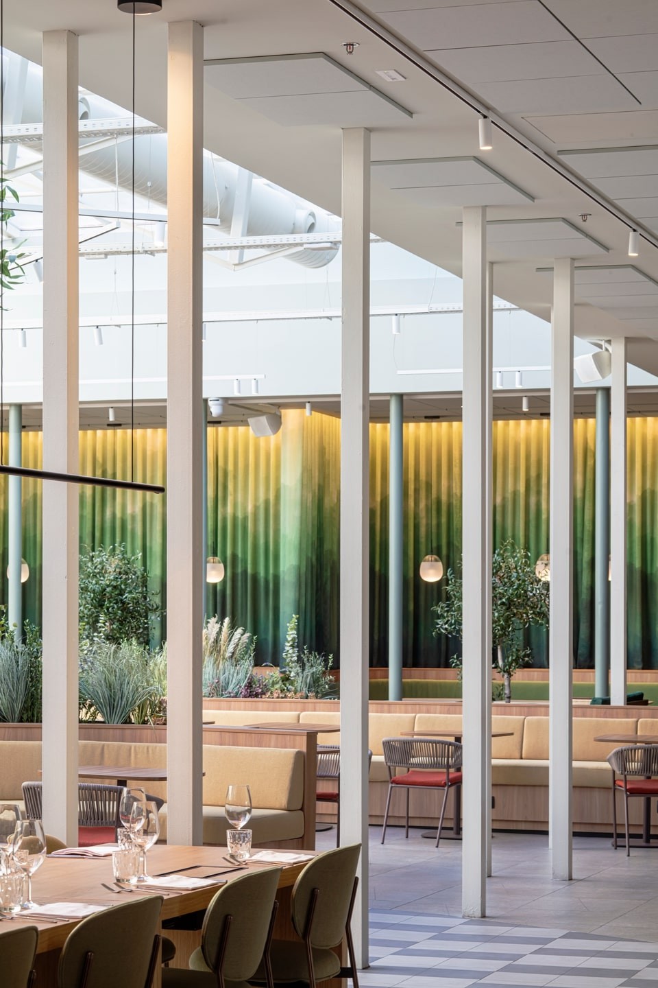 EL EQUIPO CREATIVE'den Dönüşümsel Sürdürülebilir Bir Otel İç Alan Konsepti EL EQUIPO CREATIVE'den Dönüşümsel Sürdürülebilir Bir Otel İç Alan Konsepti