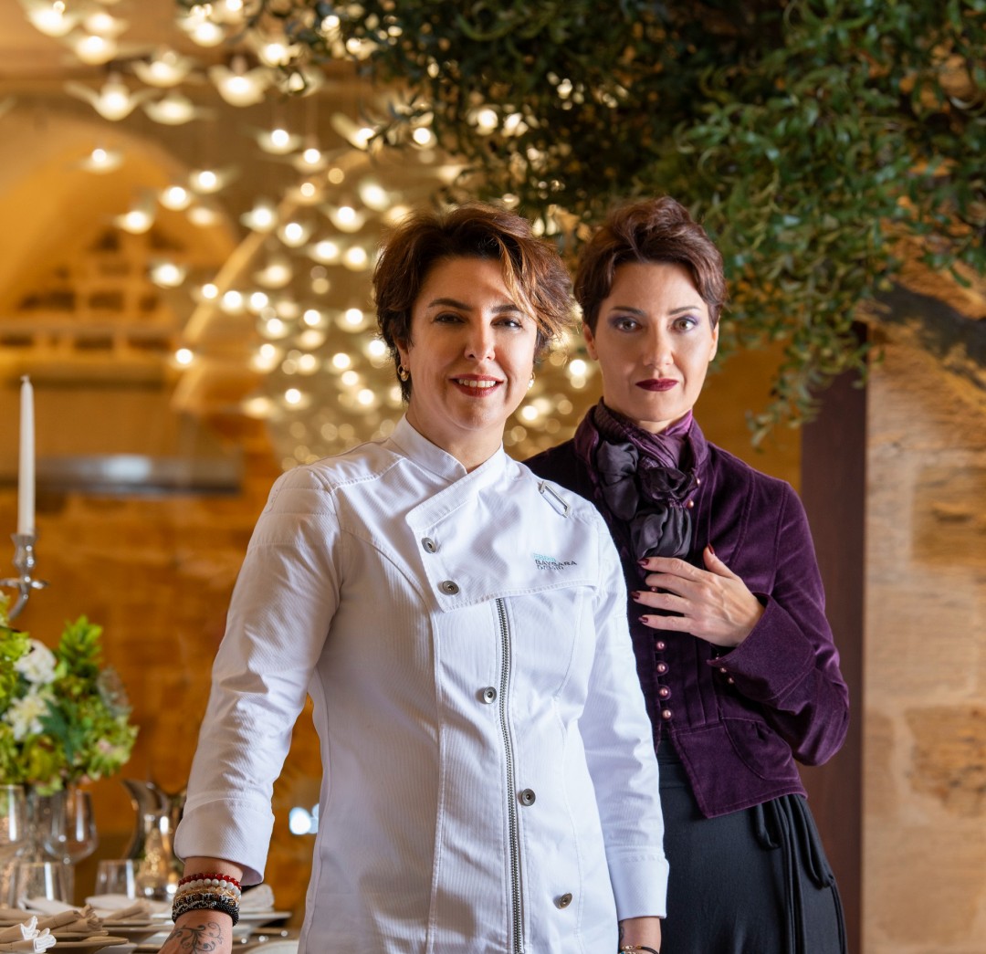 Ebru Baybara Demir ve Yüksek Mimar Ayşe Çetin