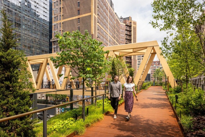 Sürdürülebilir Tasarlanmış New York'ta High Line-Moynihan Bağlantısı Açıldı