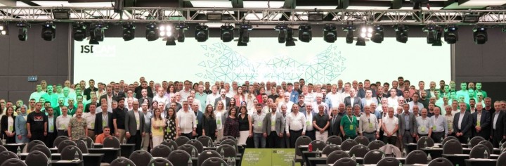 Isıcam Sistemleri, 49. Yıldönümünde Yetkili Üreticileri ile Bir Araya Geldi