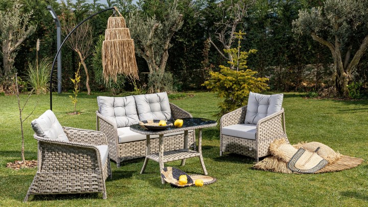 Kelebek Mobilya, Bahçelere Güzellik Katıyor