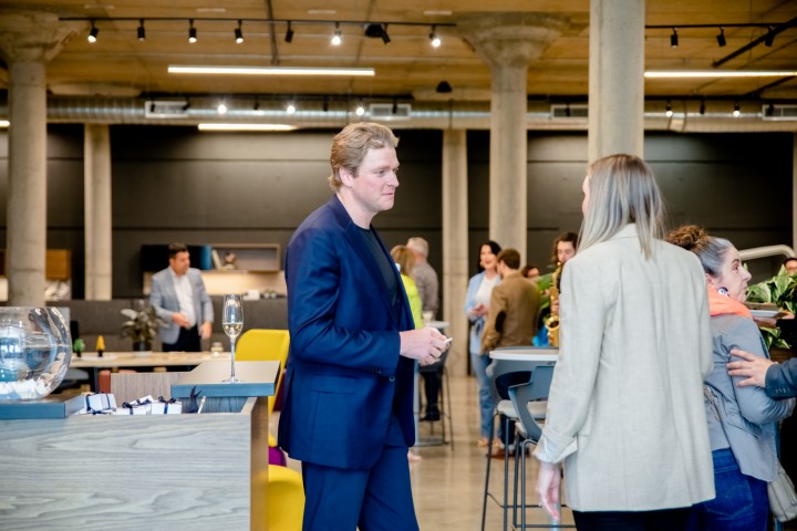 Koleksiyon Mobilya Tasarımlarını Kanada’ya Taşıdı