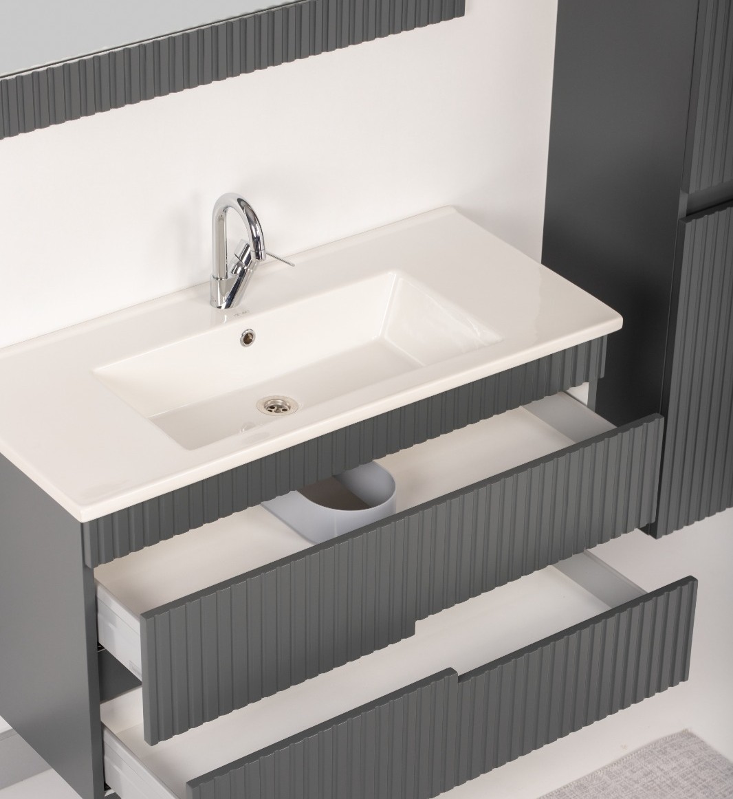 Lattina Banyo Ruby serisi