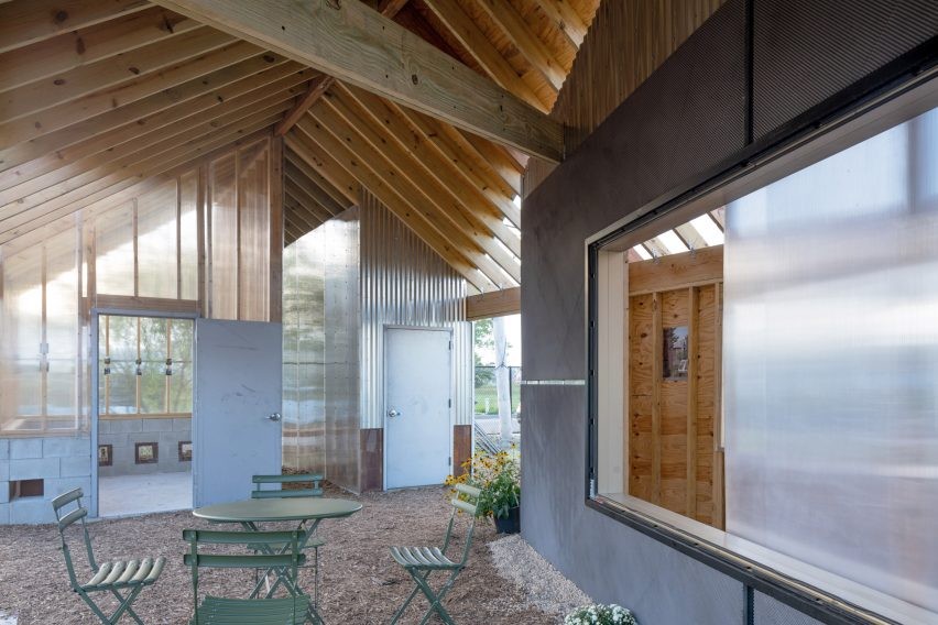 New Yorklu Tasarımcılar Yeniden Kullanılan Mimari Maketten İnşa Ediyor