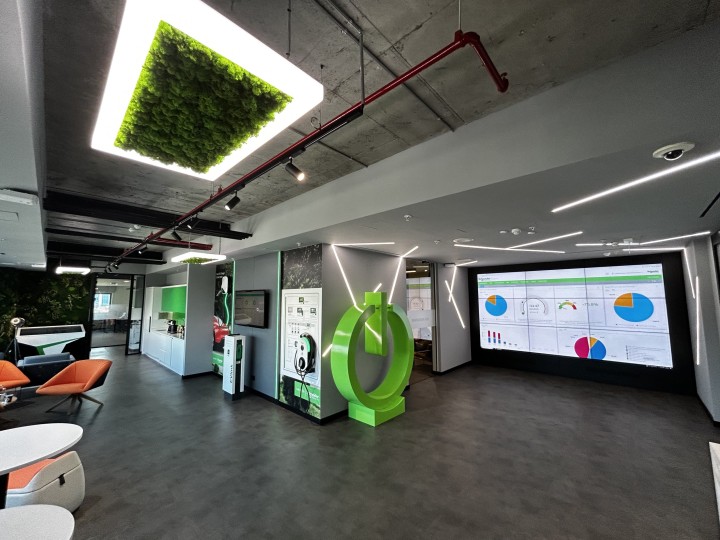 Schneider Electric İnovasyon Merkezi İstanbul, Yeni Nesil Teknolojiler için ‘Laboratuvar’ Rolü Üstleniyor