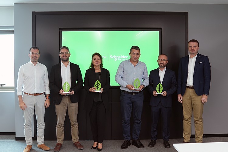 Schneider Electric Sürdürülebilirlik Etki Ödülleri Schneider Electric Sürdürülebilirlik Etki Ödülleri