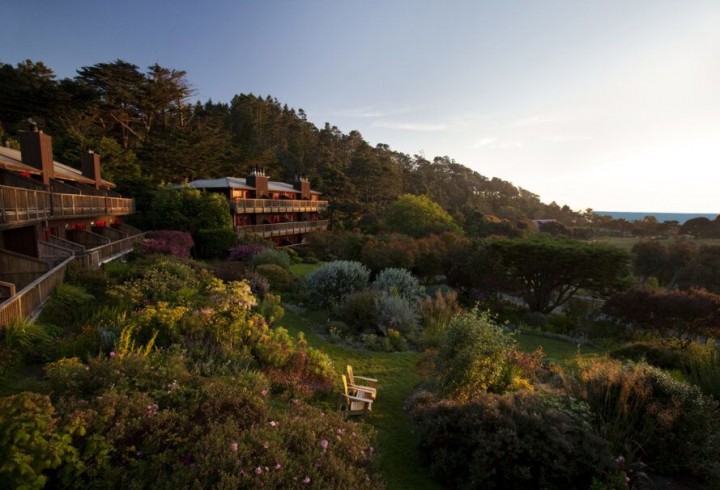 Deniz Kenarındaki Ekolojik Odaklı ve Sürdürülebilir Lüks Tatil Köyü