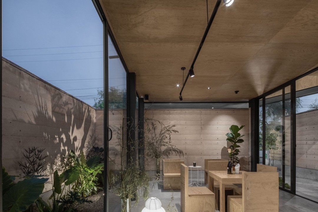 Sürdürülebilirliğin Ötesinde Tasarlanmış Bir Kafe Sürdürülebilirliğin Ötesinde Tasarlanmış Bir Kafe