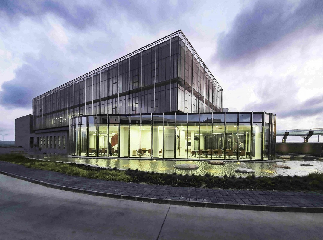 IGLO Architects YC INOX Üretim ve Yönetim Binası