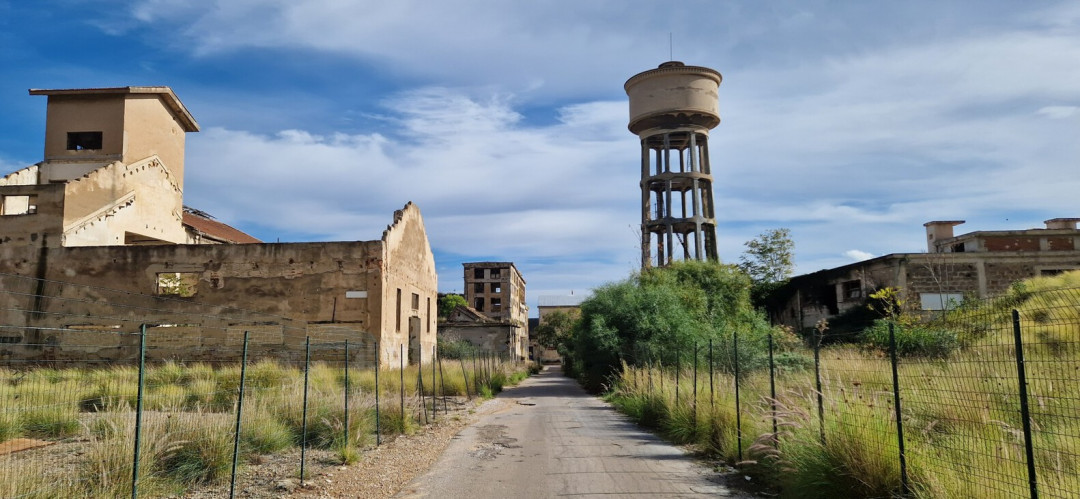 Reinventing Cities Reinventing Cities