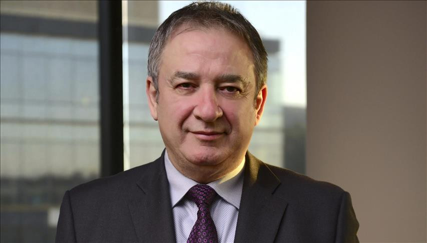 Şişecam Yönetim Kurulu Başkanı ve Murahhas Üyesi Prof. Dr. Ahmet Kırman Şişecam Yönetim Kurulu Başkanı ve Murahhas Üyesi Prof. Dr. Ahmet Kırman