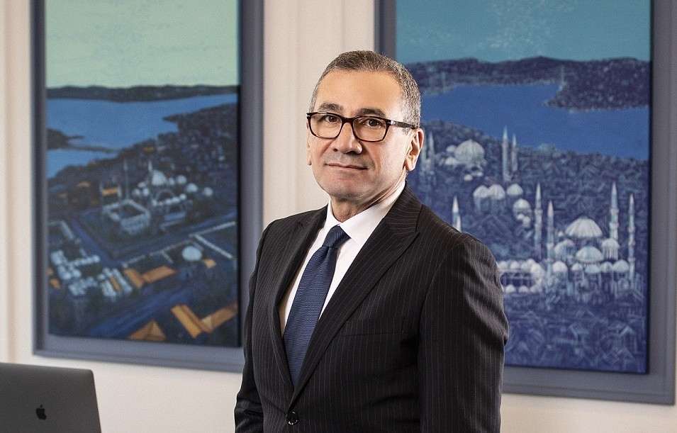 Sistem Alüminyum Satış ve Pazarlama Direktörü Erdoğan Yılmaz Sistem Alüminyum Satış ve Pazarlama Direktörü Erdoğan Yılmaz