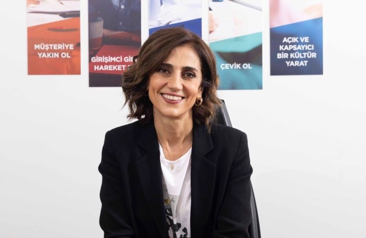 Saint-Gobain Türkiye Pazarlama Direktörü Aslı Çelik Saint-Gobain Türkiye Pazarlama Direktörü Aslı Çelik