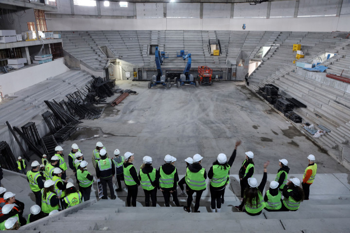 Eczacıbaşı Dynavit’li Sporcular Salonun İnşaatını Ziyaret Etti