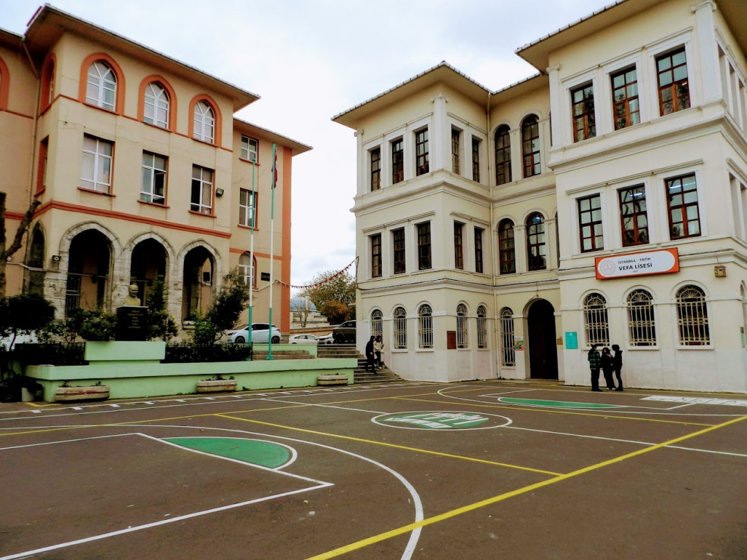 Vefa Lisesi