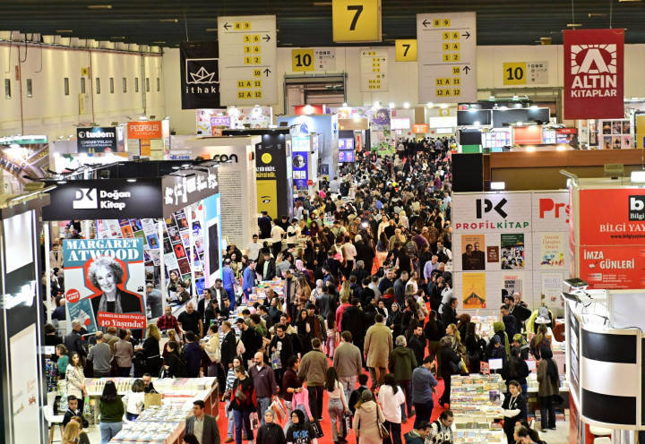 İstanbul'da Edebiyat Zamanı