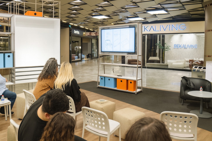 Genç Tasarımcılar Sektörle Aynı Masada