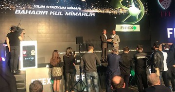 Yılın Stadyum Mimarı Ödülü Bahadır Kul'a...