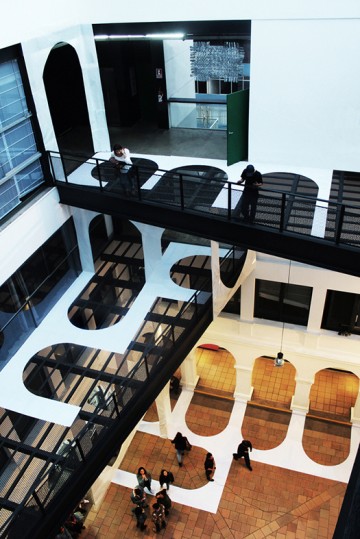 Zamanı ve Mekanı Reddediş