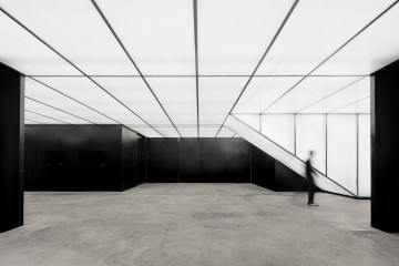 Endüstriye Karşı Doğan: Stone Art Gallery