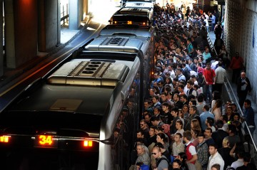 Toplu Taşıma Mı Sıkıntı Mı?